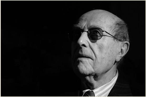 Manoel de Oliveira faz 104 anos